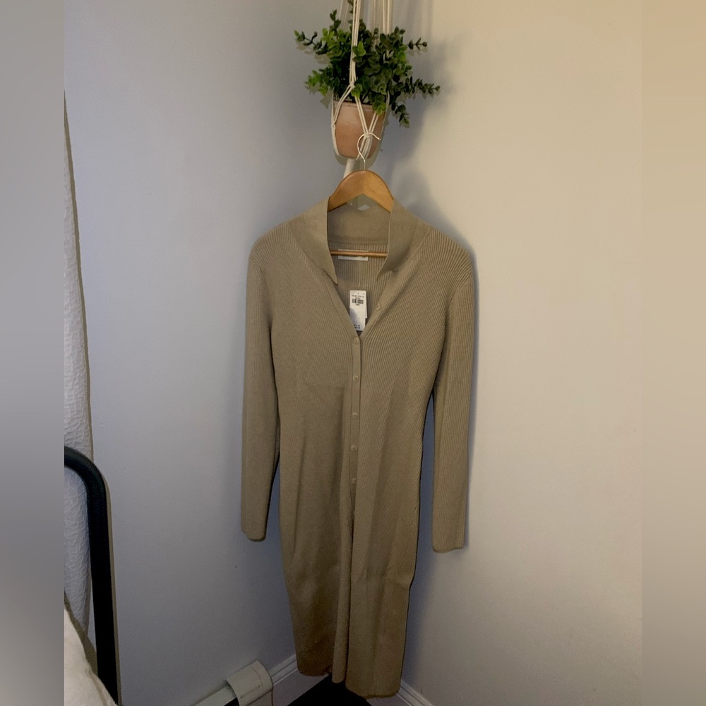 NWT- Abercrombie & Fitch Ribbed Button Front Midi Sweater Dress Size L
